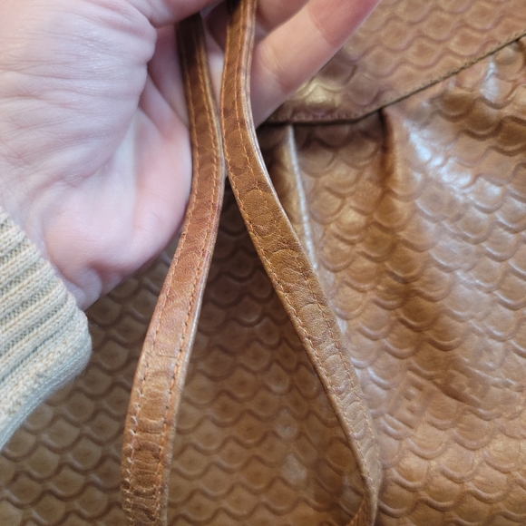 💕💕Vintage Authentic "RARE"Fendi crossbody bag💕💕 - Picture 9 of 9